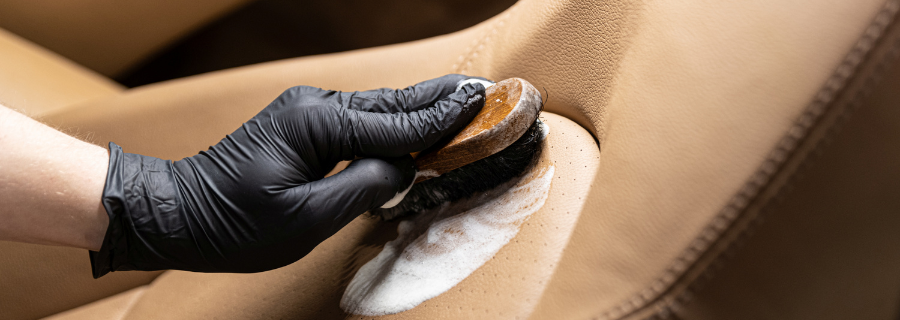 Car Seat Cleaner for Leather vs Fabric